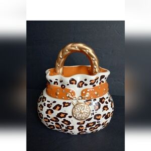 David's Cookies Ceramic Cheetah Purse Cookie Jar/ Container Decor See Descriptio